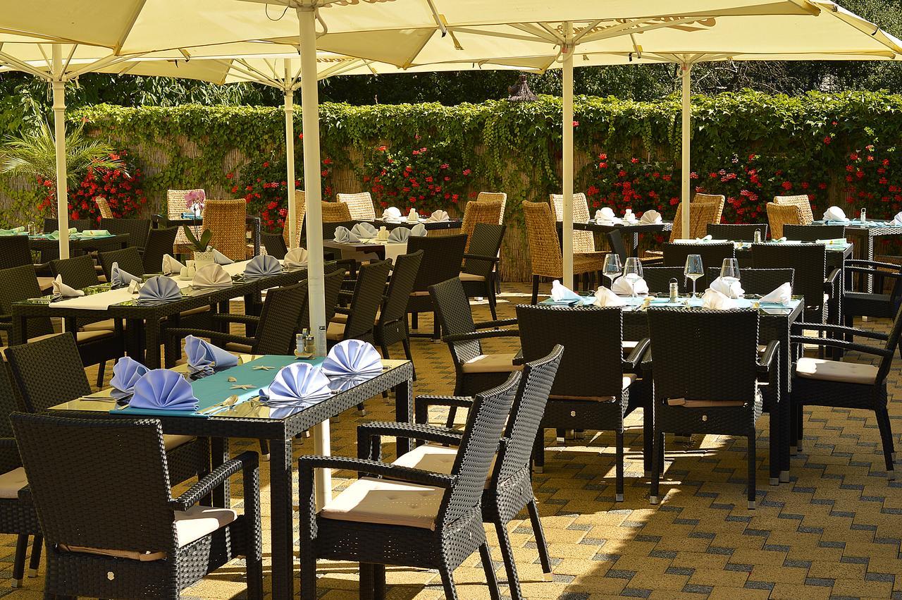 Hotel Florian Slavkov u Brna Luaran gambar