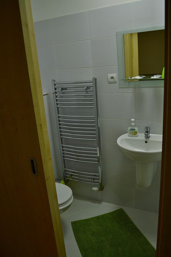 Hotel Florian Slavkov u Brna Luaran gambar